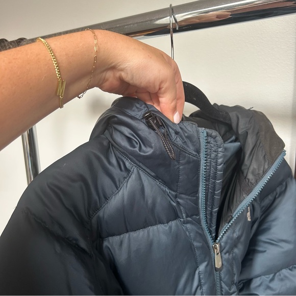 Northface 550 Puffer Ski Jacket in Navy Blue - Picture 15 of 16